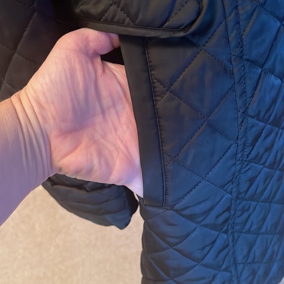Esprit black puffer - Picture 4 of 8